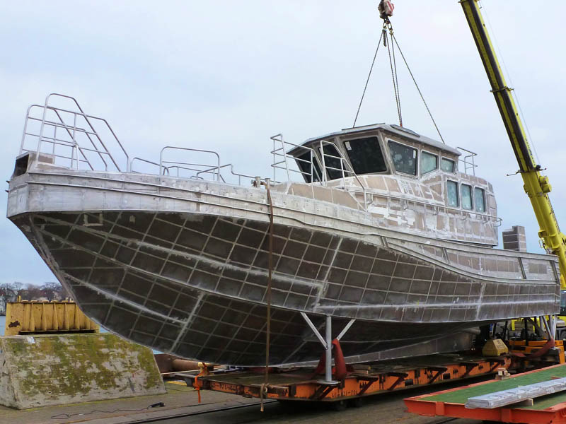 aluminum hull yacht